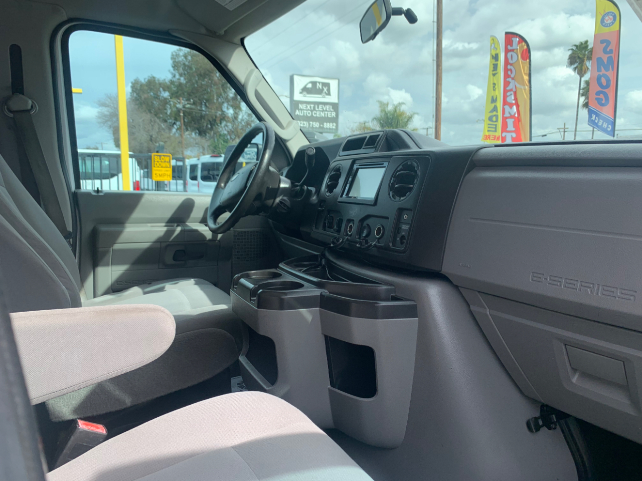 Ford Econoline Cargo Van E-250 2014