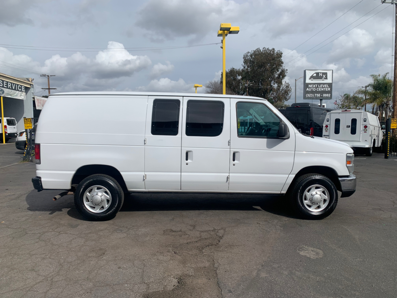 Ford Econoline Cargo Van E-250 2014
