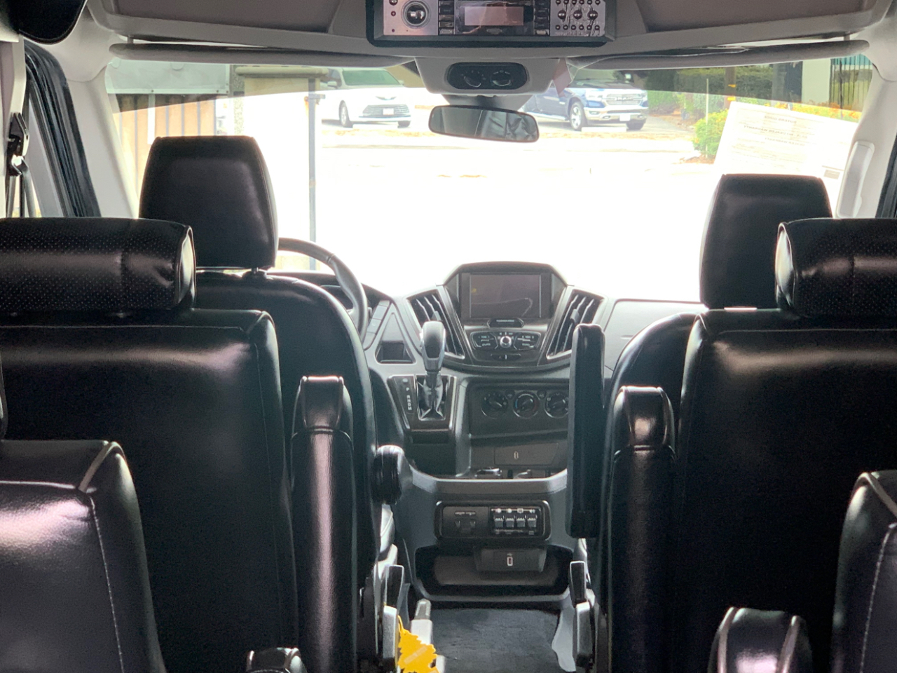 Ford Transit Van T-250 148" Med Rf 9000 GVWR Sliding RH Dr 2018