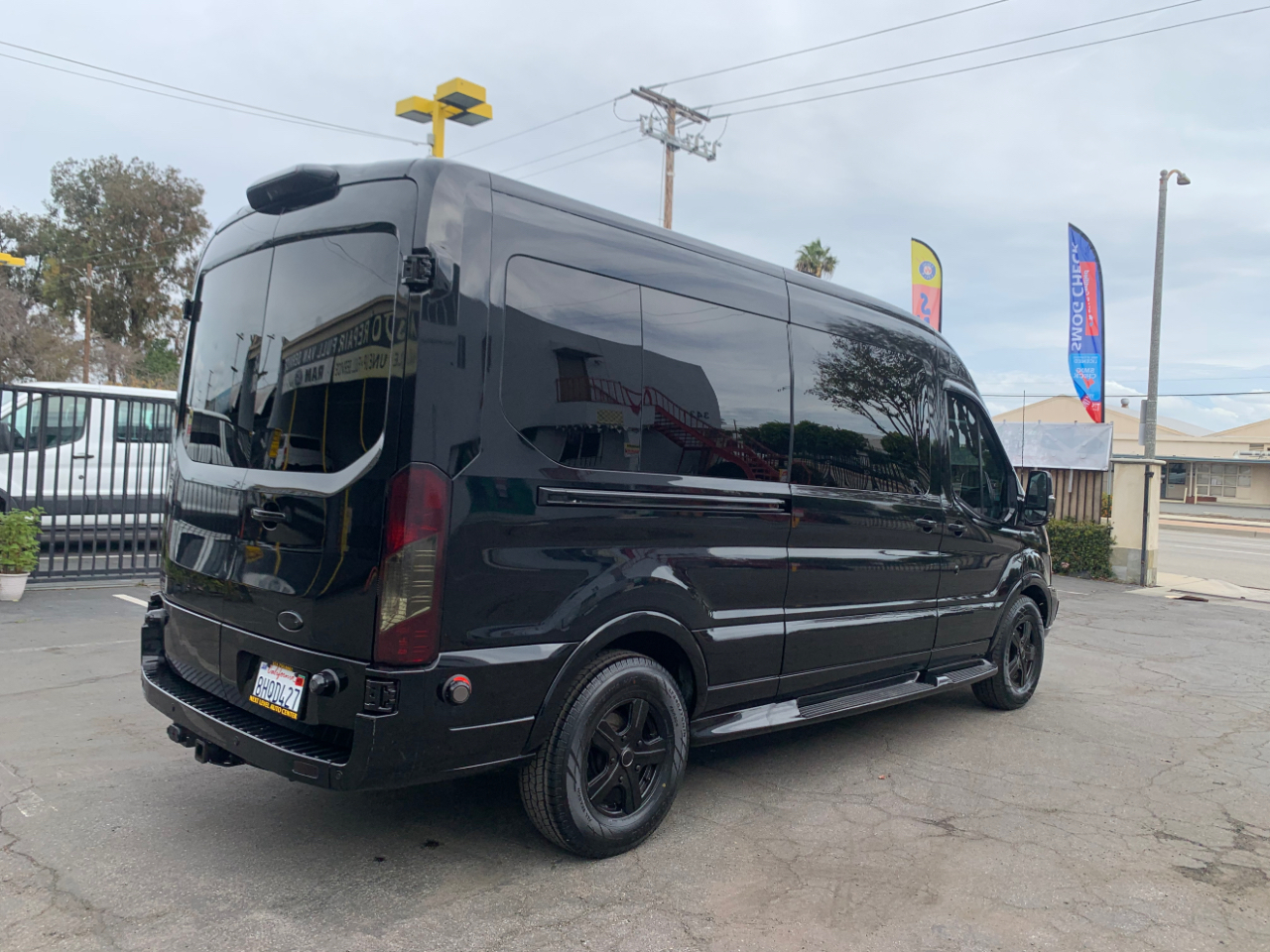 Ford Transit Van T-250 148" Med Rf 9000 GVWR Sliding RH Dr 2018