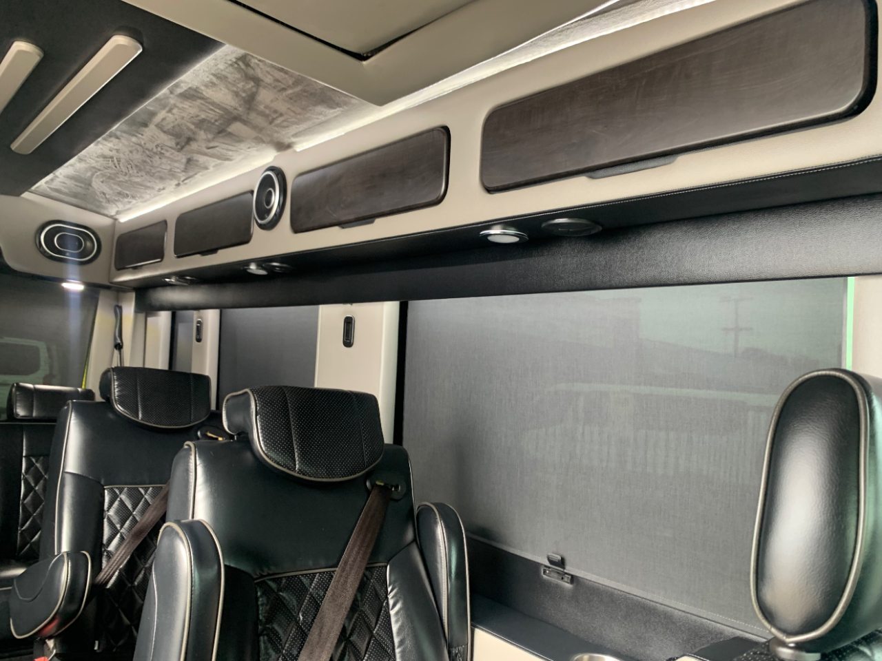 Ford Transit Van T-250 148" Med Rf 9000 GVWR Sliding RH Dr 2018