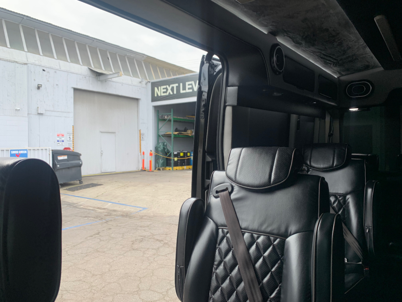 Ford Transit Van T-250 148" Med Rf 9000 GVWR Sliding RH Dr 2018