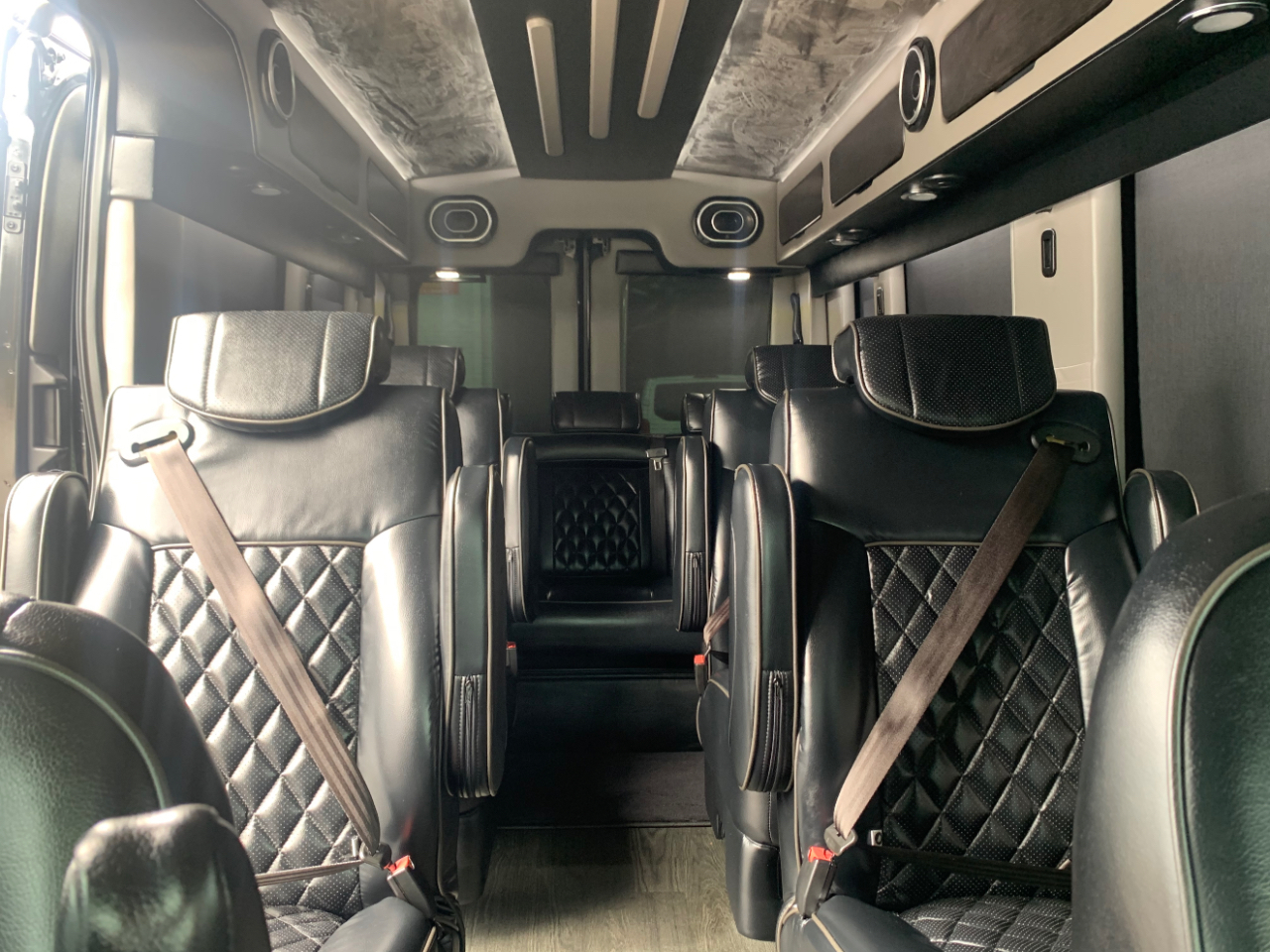 Ford Transit Van T-250 148" Med Rf 9000 GVWR Sliding RH Dr 2018