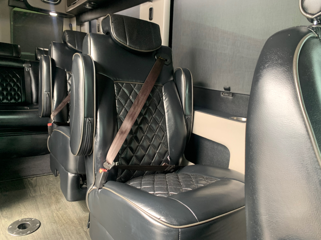 Ford Transit Van T-250 148" Med Rf 9000 GVWR Sliding RH Dr 2018