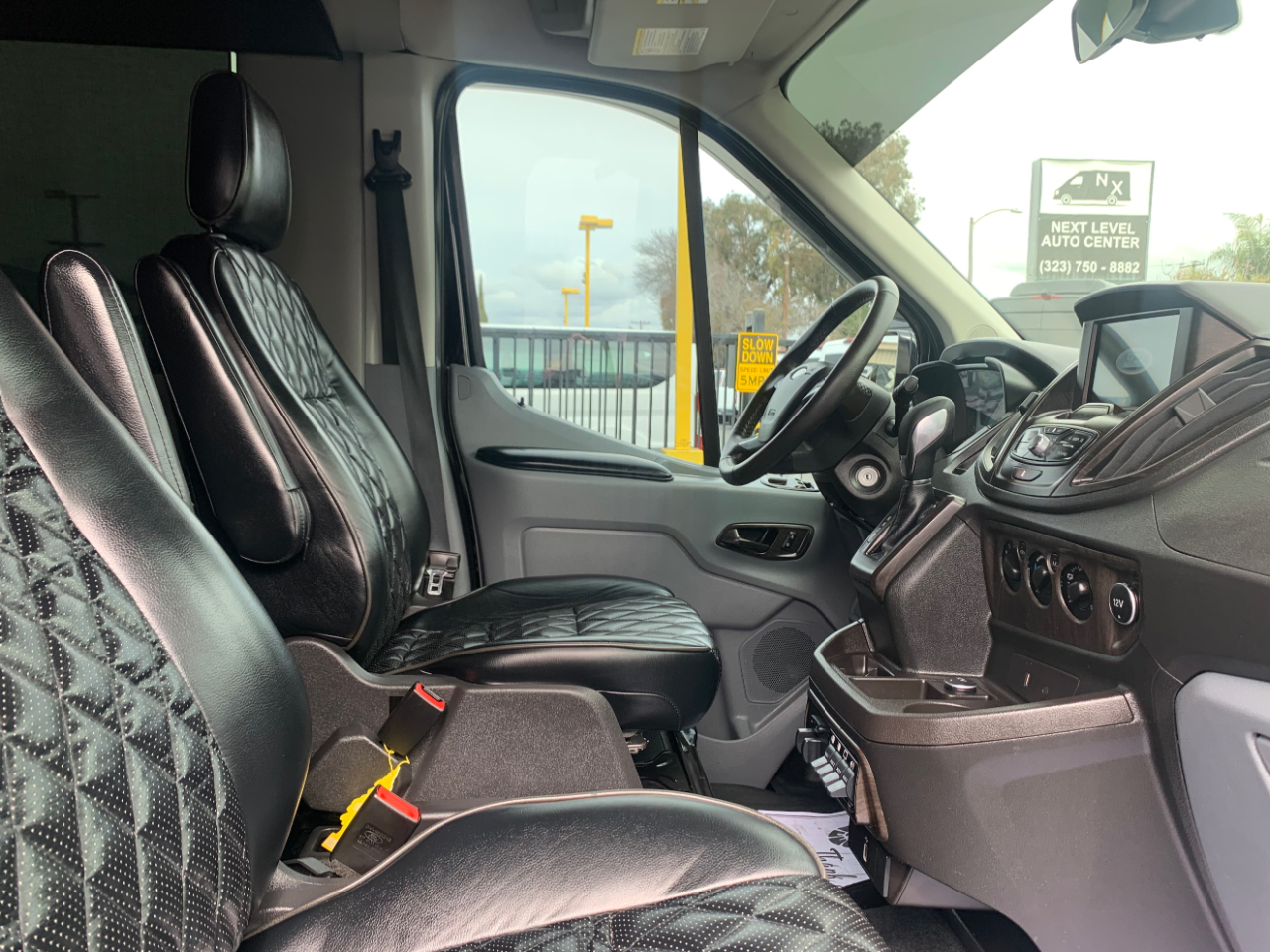 Ford Transit Van T-250 148" Med Rf 9000 GVWR Sliding RH Dr 2018