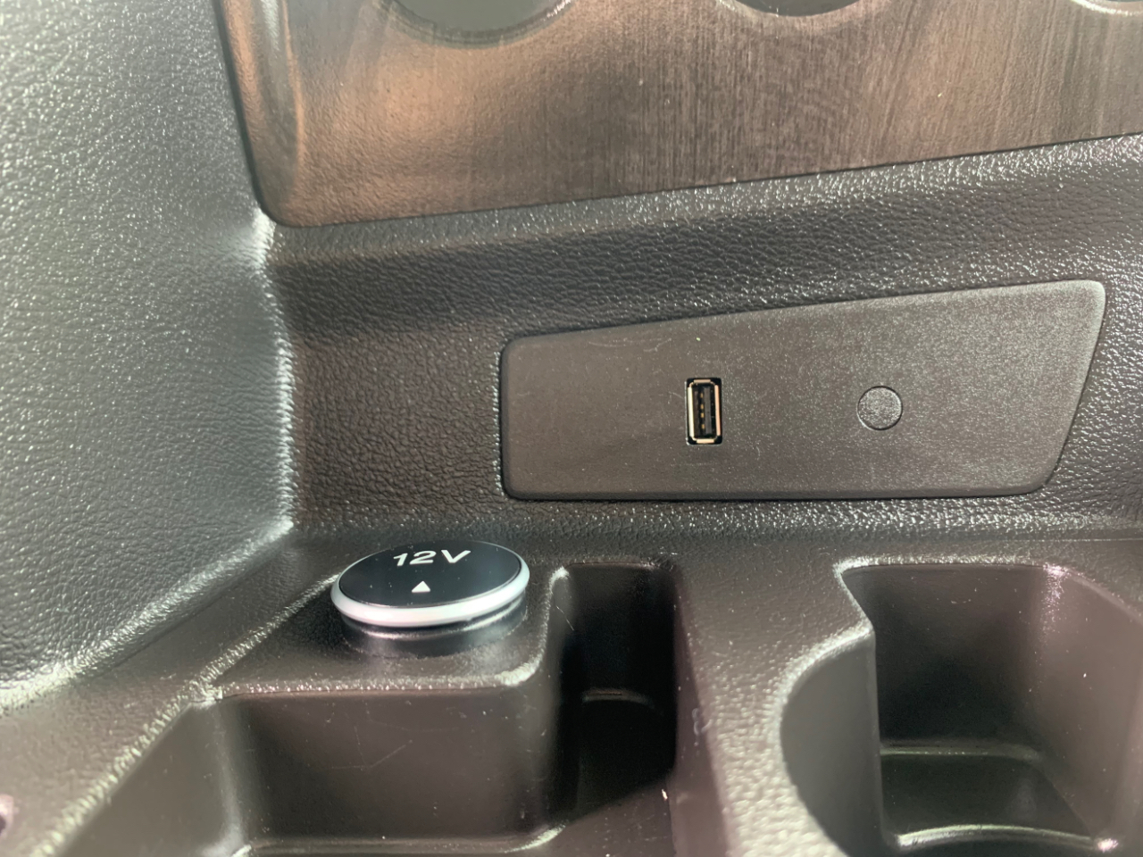 Ford Transit Van T-250 148" Med Rf 9000 GVWR Sliding RH Dr 2018