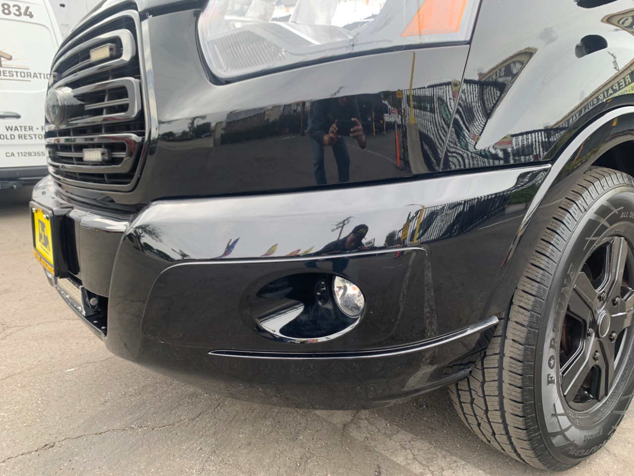 Ford Transit Van T-250 148" Med Rf 9000 GVWR Sliding RH Dr 2018