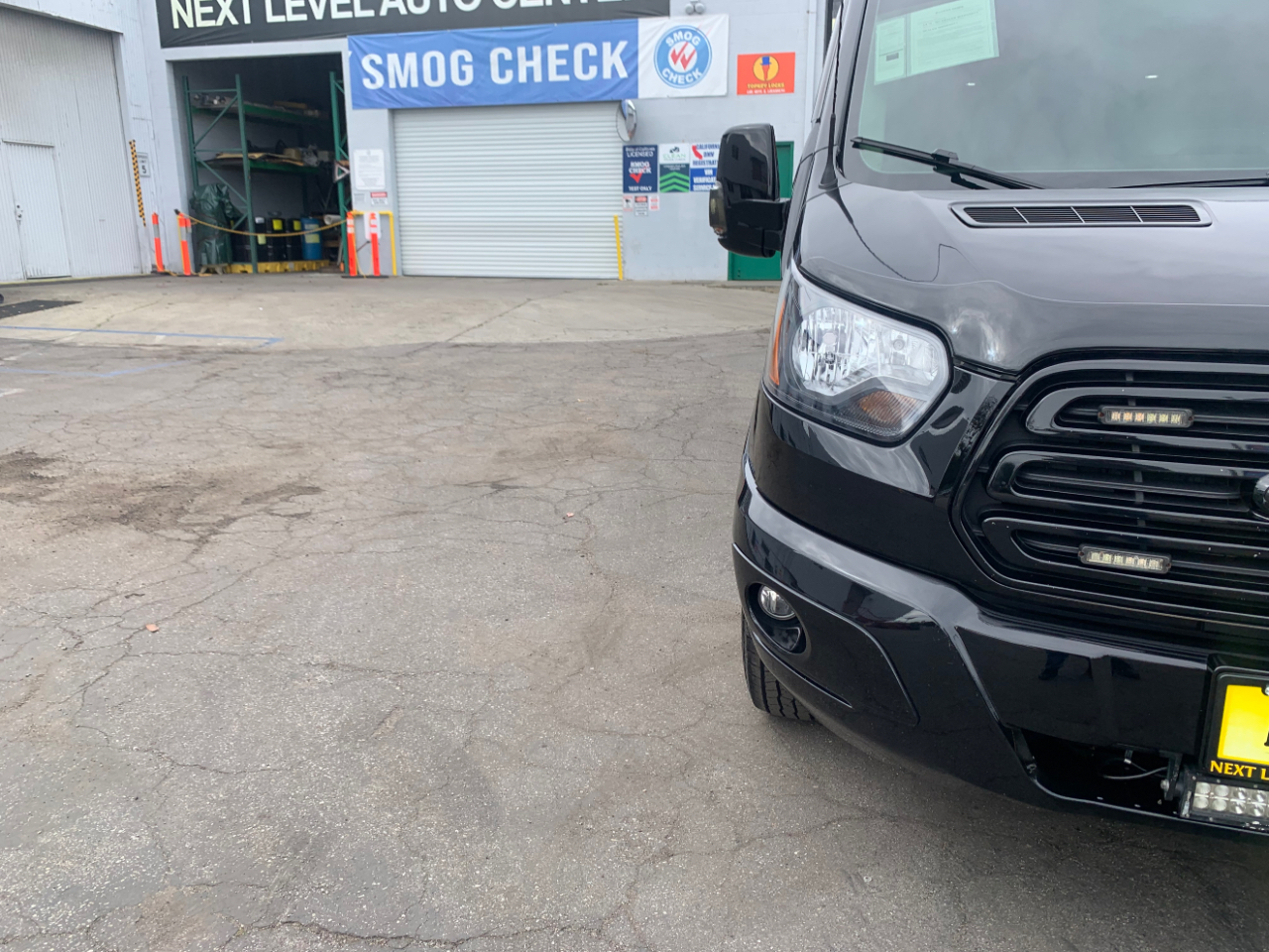 Ford Transit Van T-250 148" Med Rf 9000 GVWR Sliding RH Dr 2018