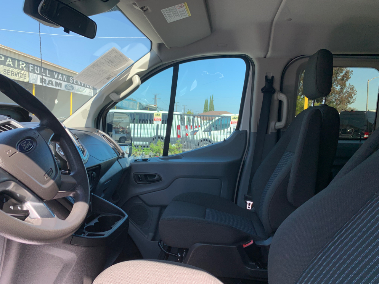 Ford Transit Wagon T-350 148" Low Roof XLT Swing-Out RH Dr 2016