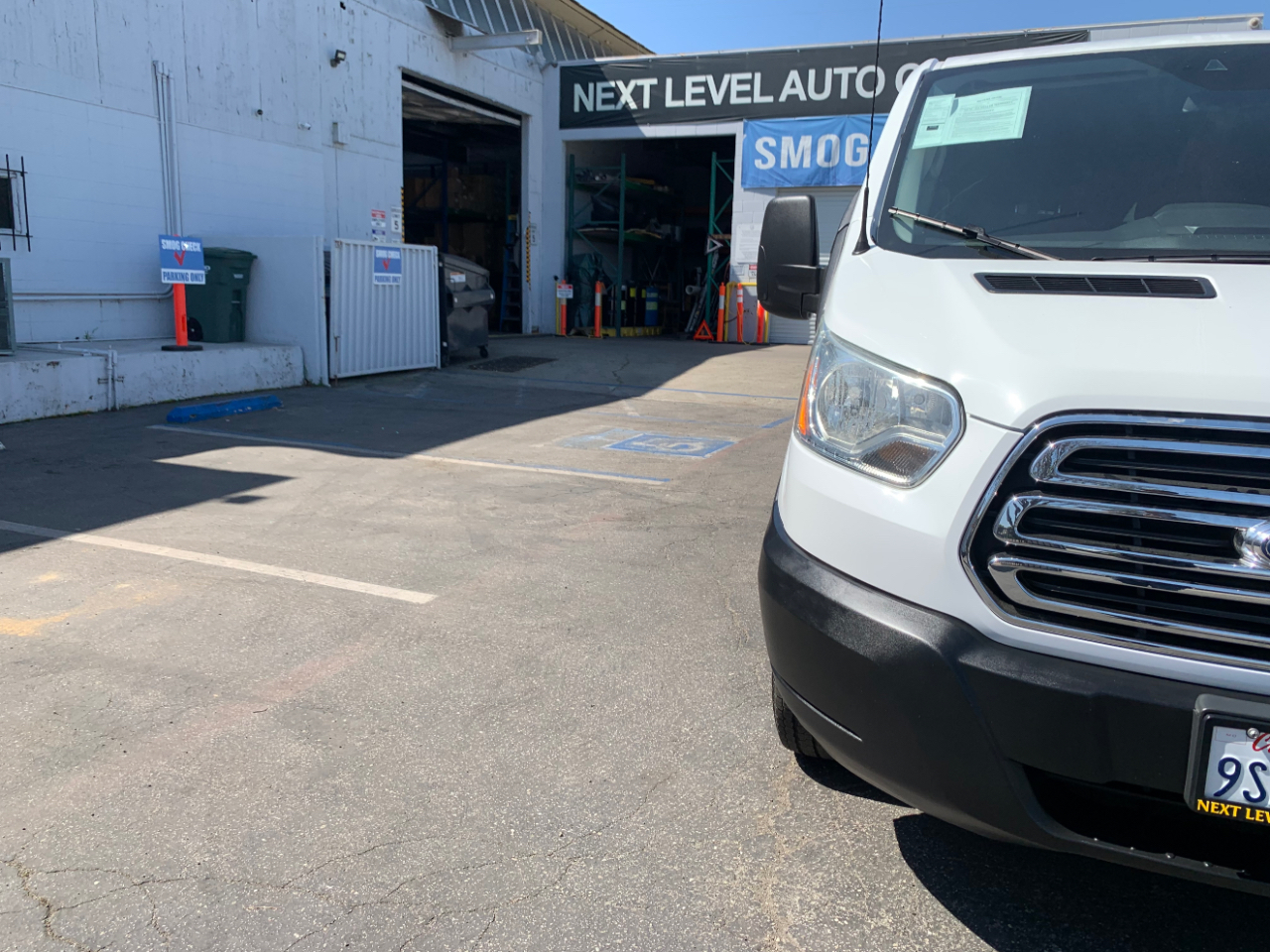 Ford Transit Wagon T-350 148" Low Roof XLT Swing-Out RH Dr 2016