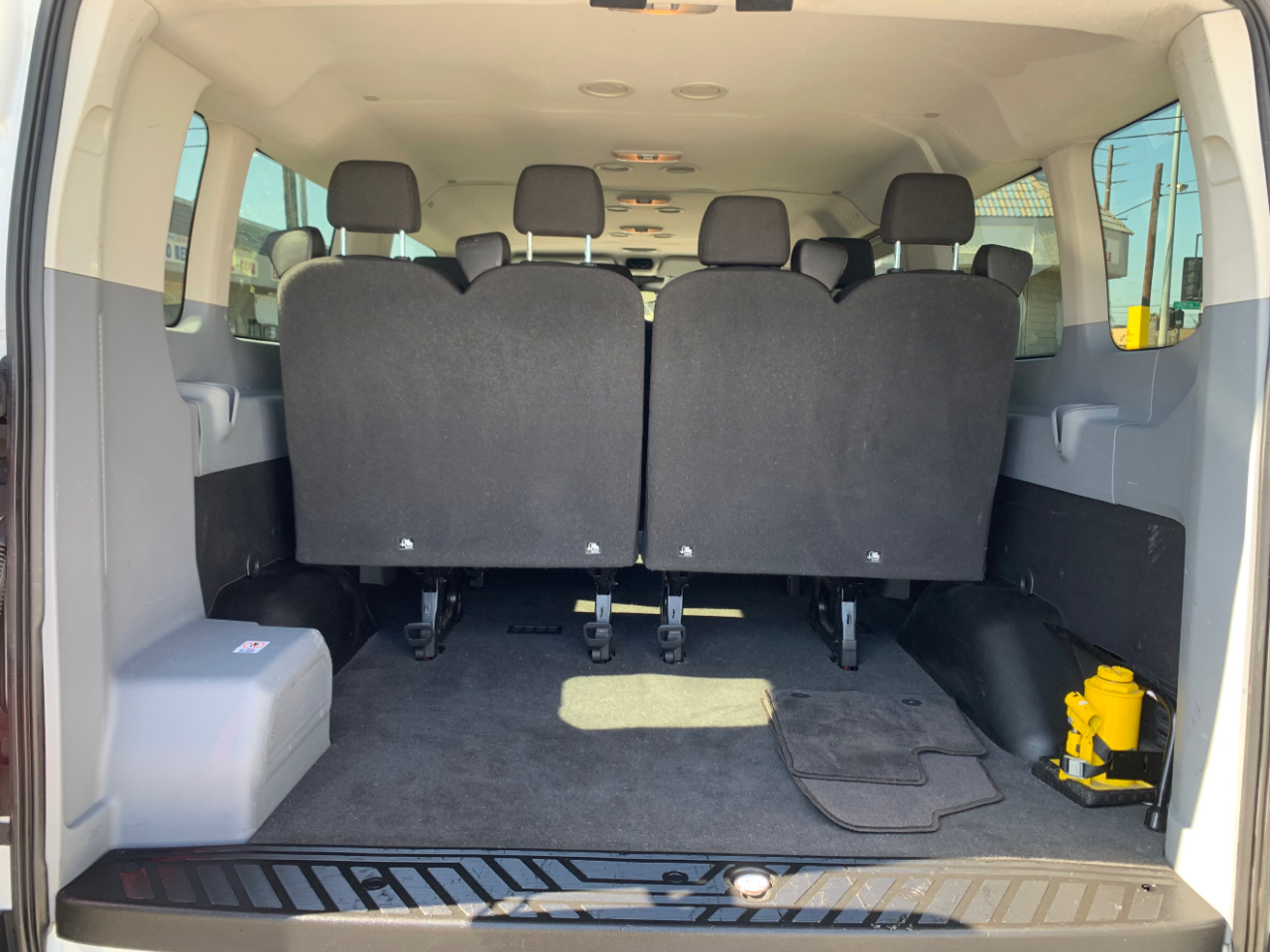 Ford Transit Wagon T-350 148" Low Roof XLT Swing-Out RH Dr 2016