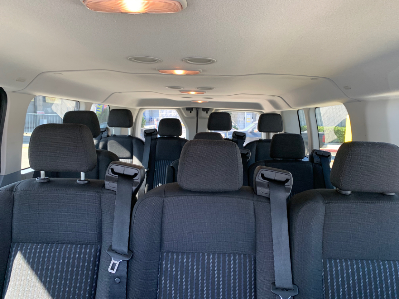 Ford Transit Wagon T-350 148" Low Roof XLT Swing-Out RH Dr 2016