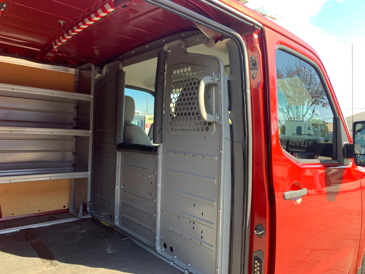 Nissan NV Cargo NV2500 HD Standard Roof V6 SV 2021