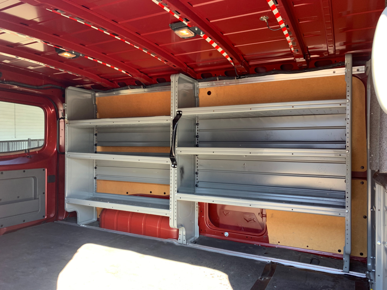 Nissan NV Cargo NV2500 HD Standard Roof V6 SV 2021