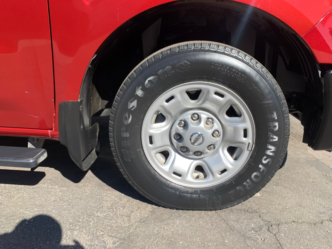 Nissan NV Cargo NV2500 HD Standard Roof V6 SV 2021