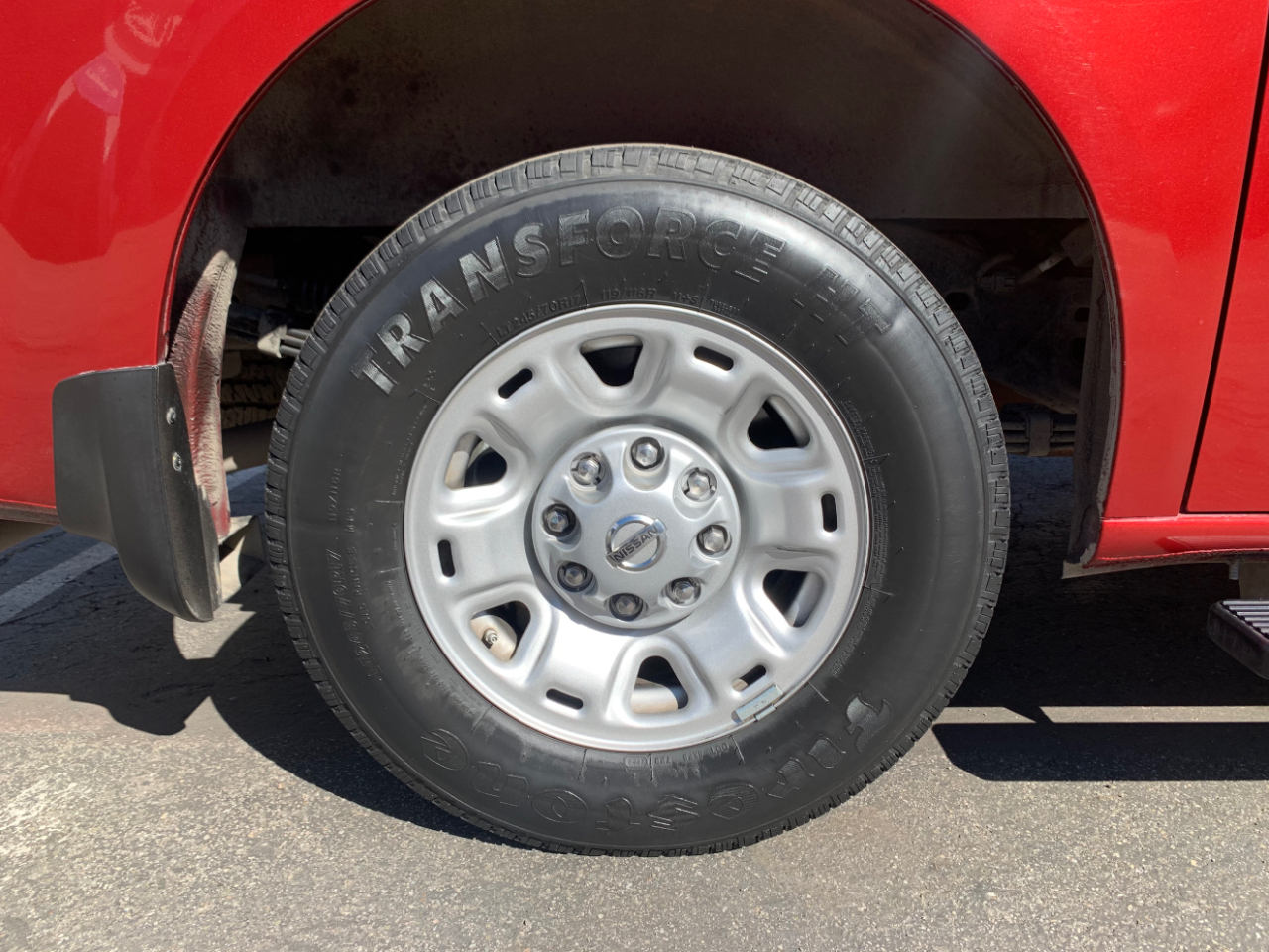 Nissan NV Cargo NV2500 HD Standard Roof V6 SV 2021