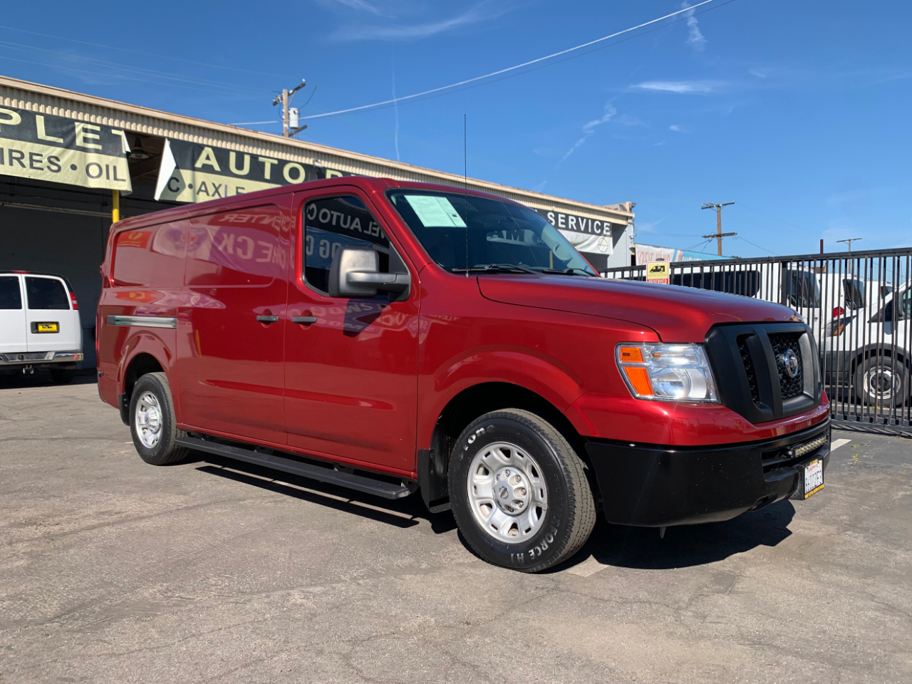 Nissan NV Cargo NV2500 HD Standard Roof V6 SV 2021