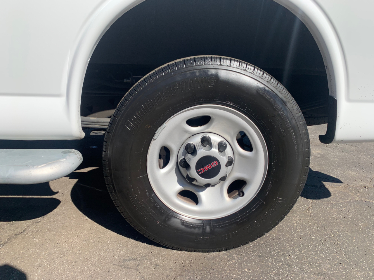 GMC Savana Cargo Van RWD 2500 135" 2024