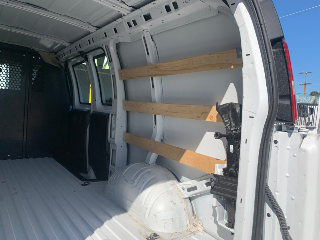 GMC Savana Cargo Van RWD 2500 135" 2024