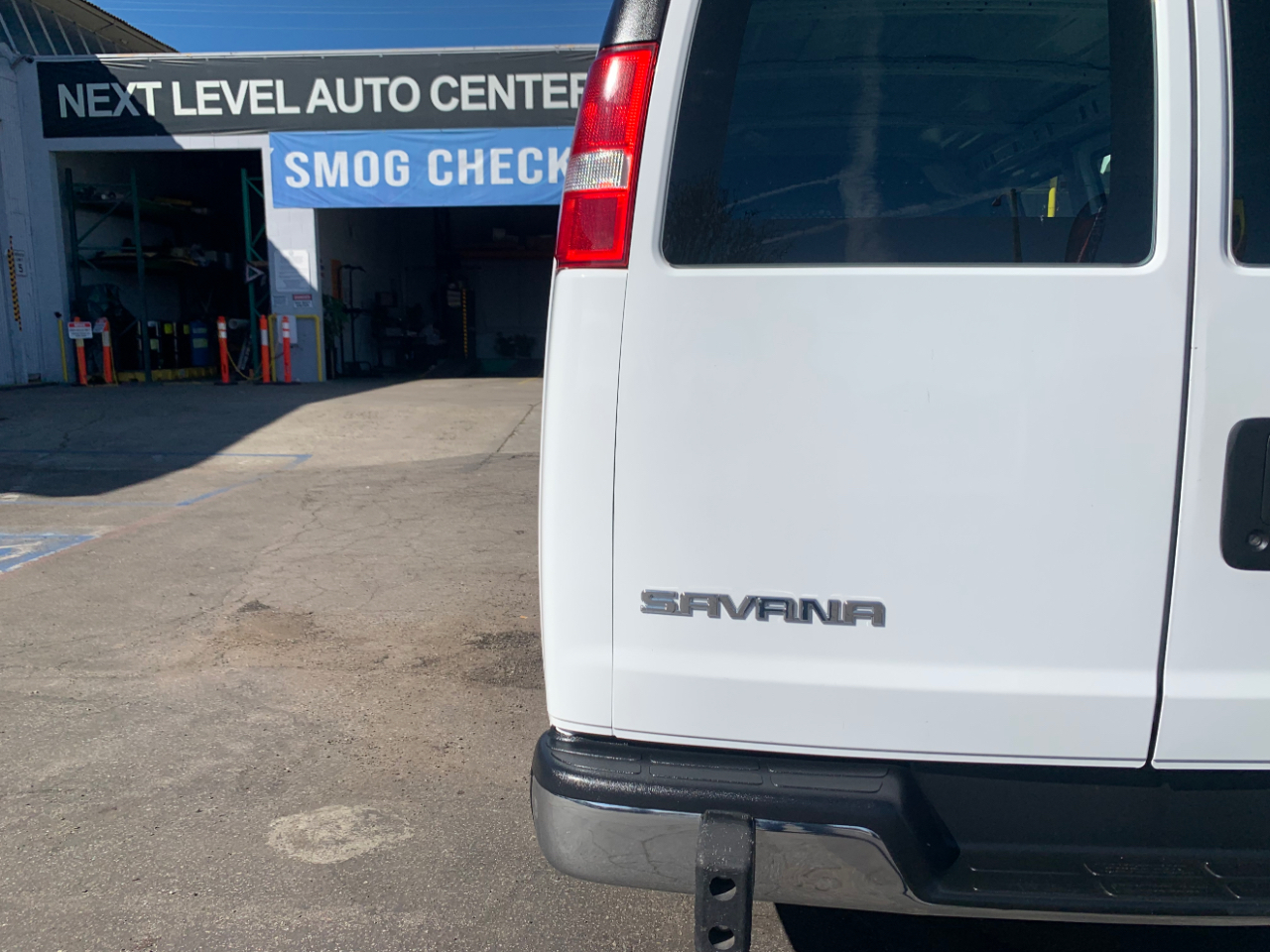 GMC Savana Cargo Van RWD 2500 135" 2024