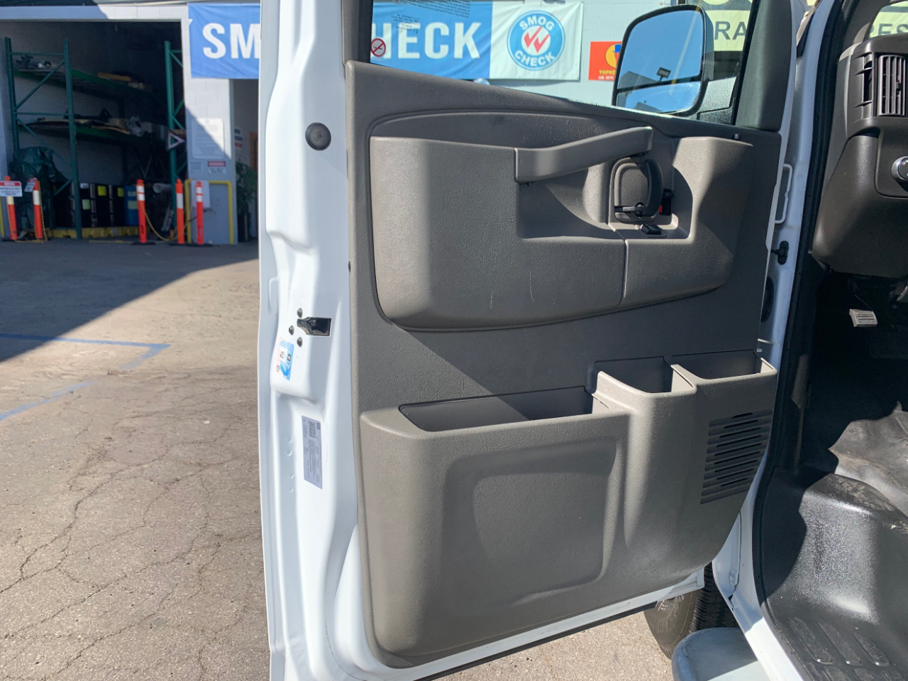 GMC Savana Cargo Van RWD 2500 135" 2024