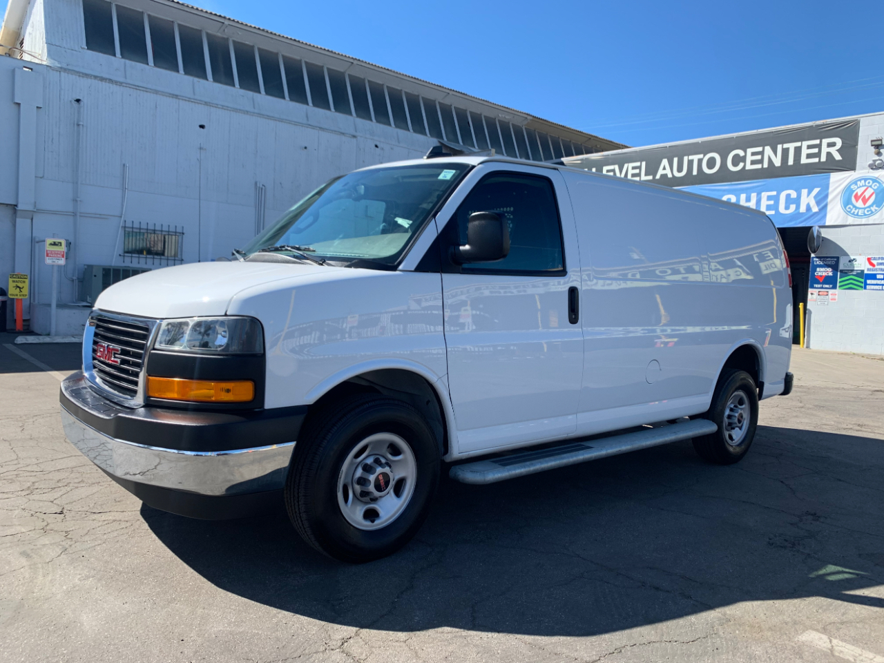 GMC Savana Cargo Van RWD 2500 135" 2024