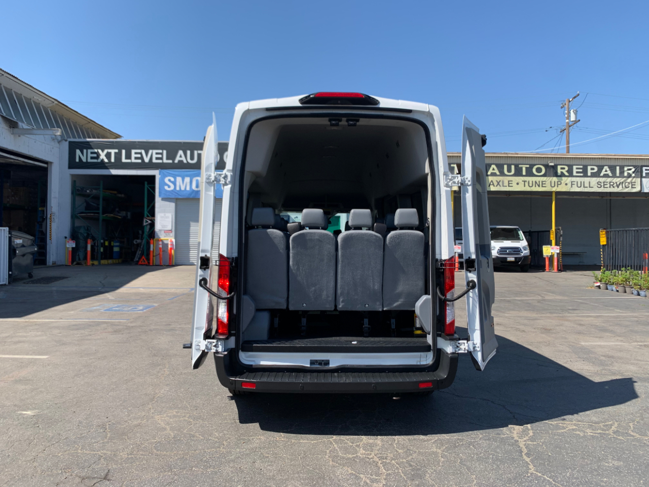 Ford Transit Passenger Wagon T-350 148" High Roof XLT Sliding RH Dr 2019