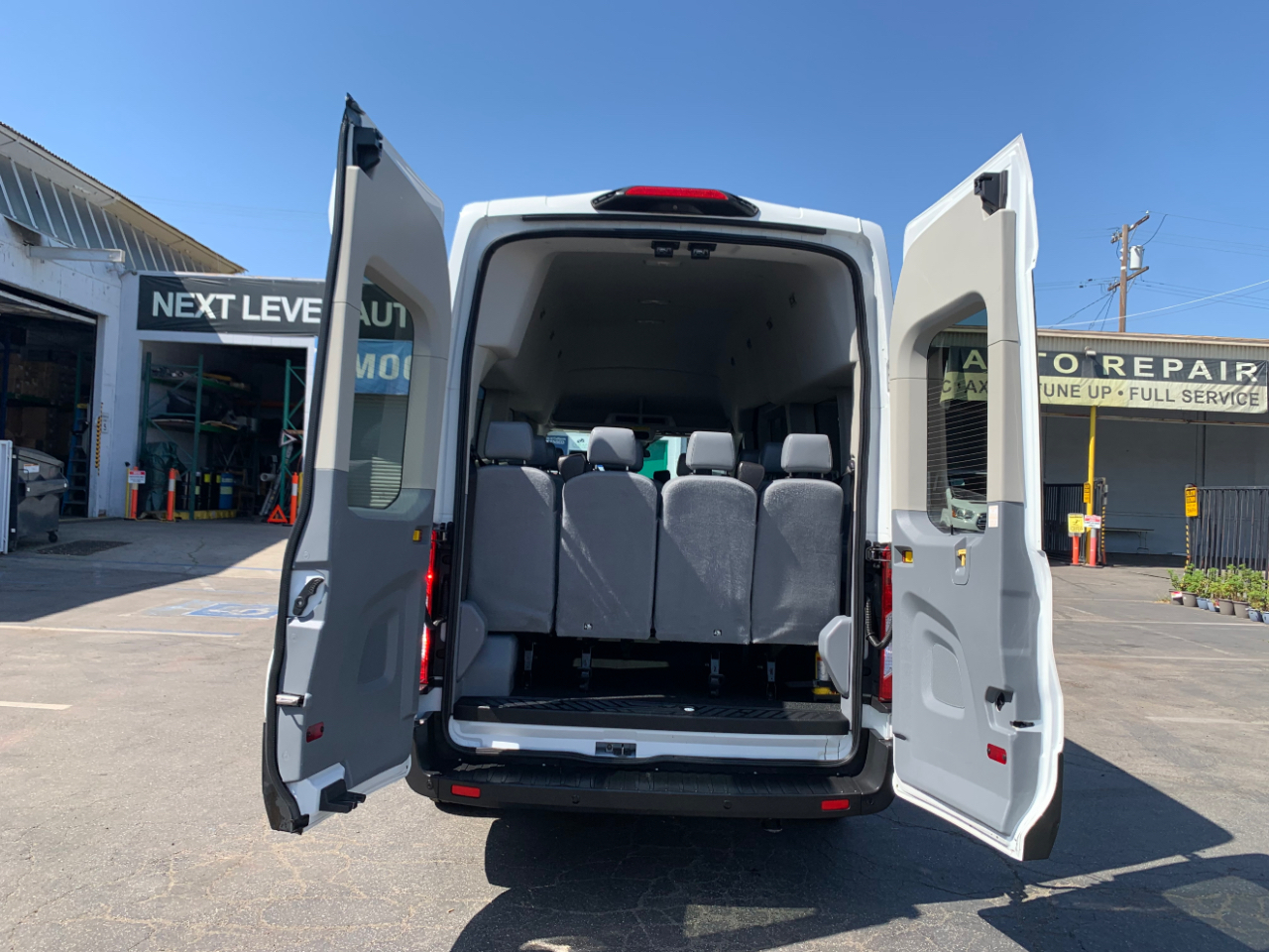 Ford Transit Passenger Wagon T-350 148" High Roof XLT Sliding RH Dr 2019