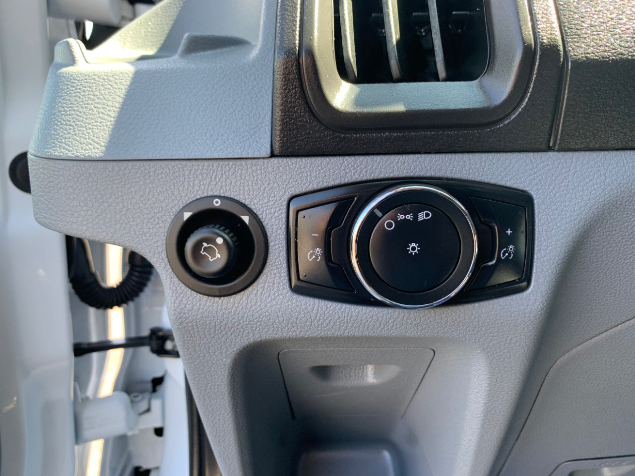 Ford Transit Passenger Wagon T-350 148" High Roof XLT Sliding RH Dr 2019