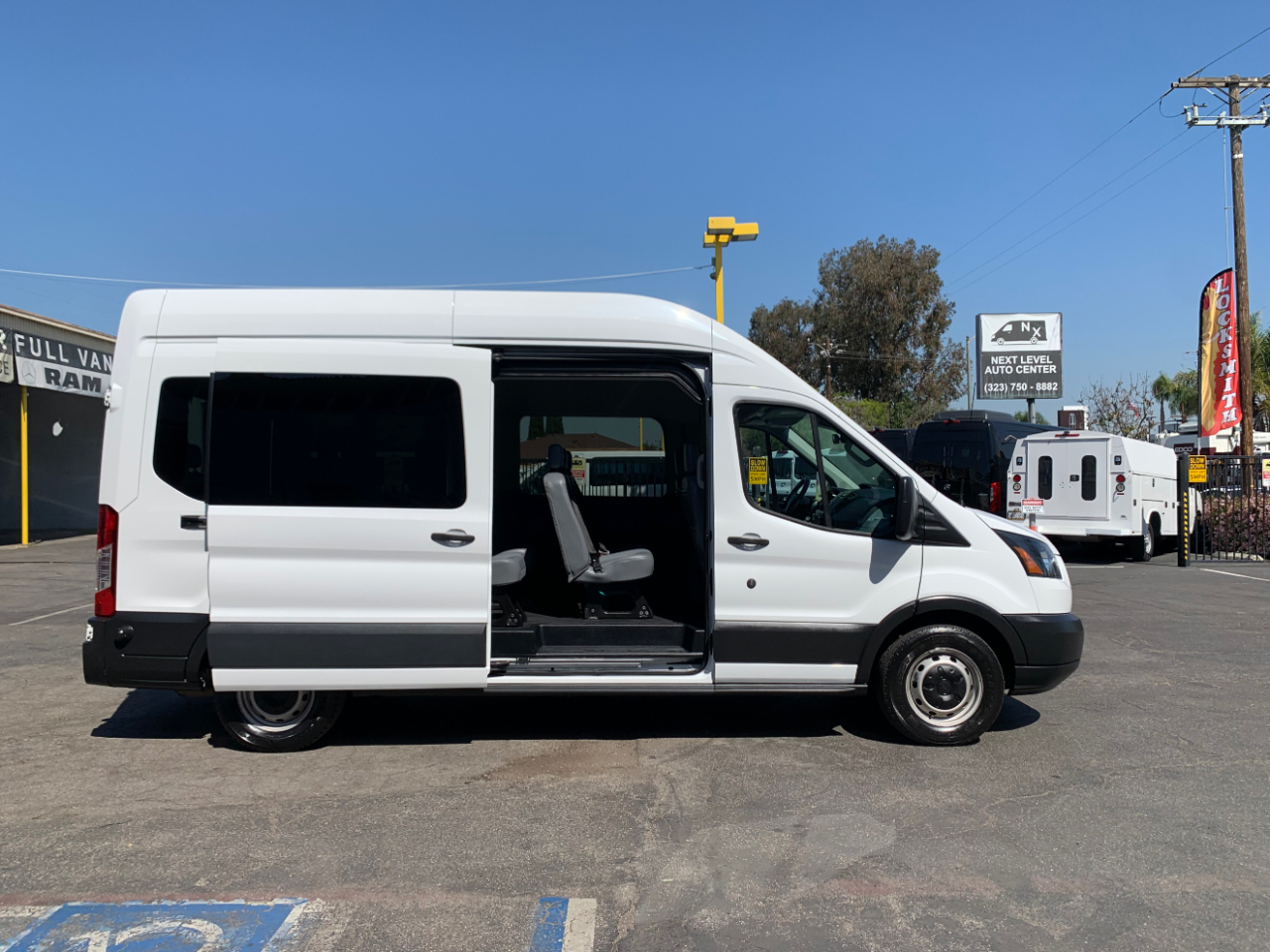 Ford Transit Passenger Wagon T-350 148" High Roof XLT Sliding RH Dr 2019