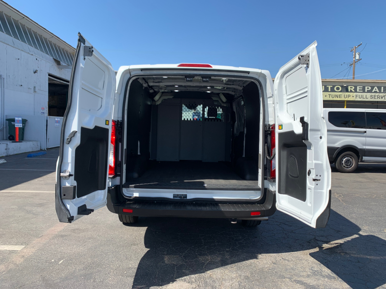 Ford Transit Cargo Van T-250 130" Low Rf 9070 GVWR RWD 2020