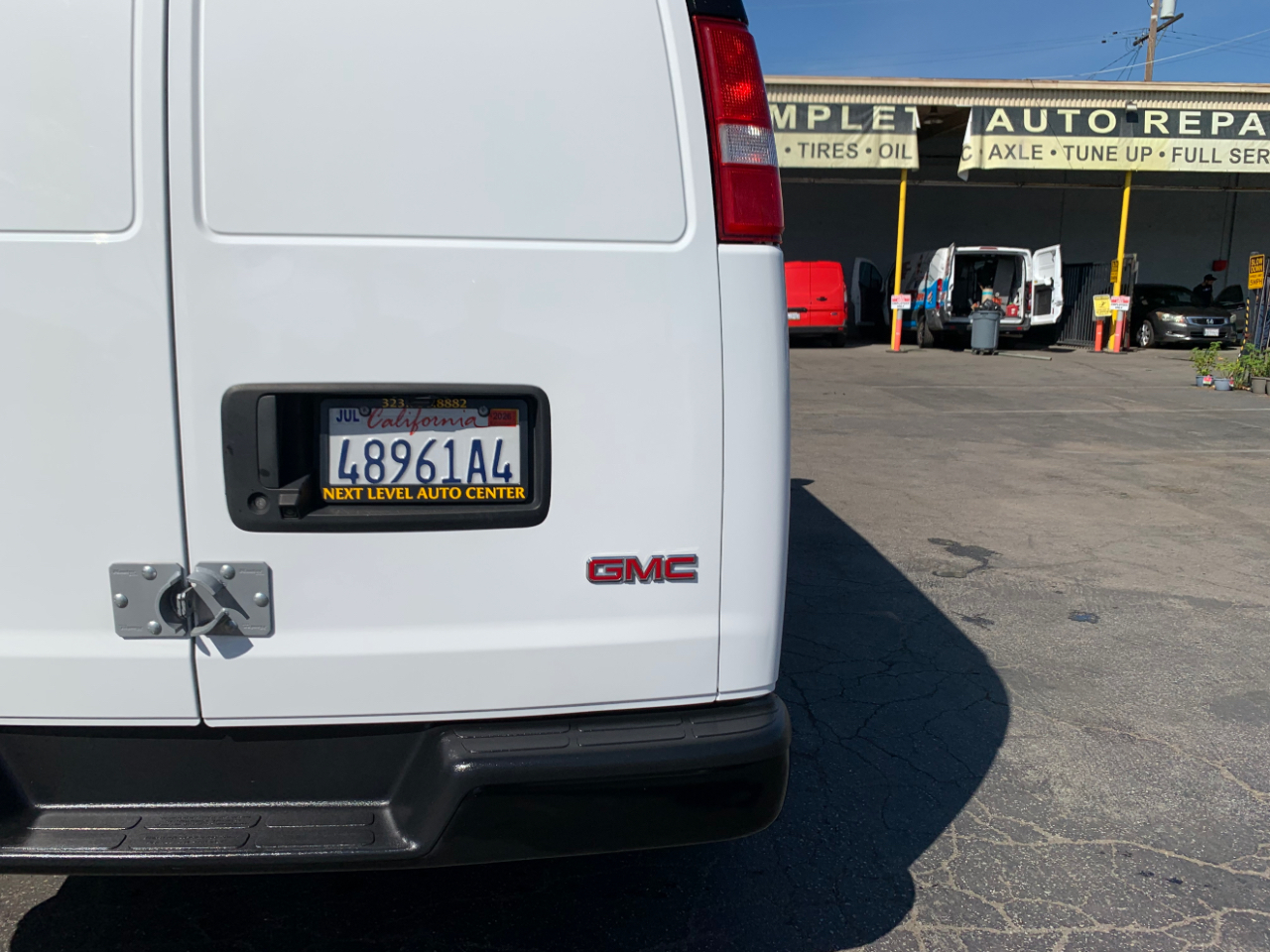 GMC Savana Cargo Van RWD 2500 135" 2024