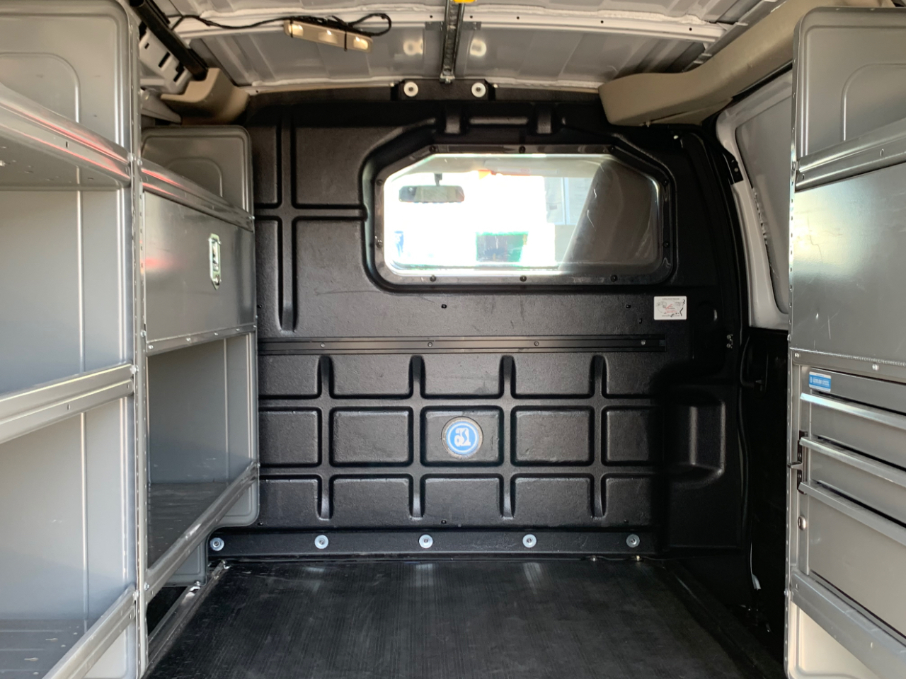 GMC Savana Cargo Van RWD 2500 135" 2024