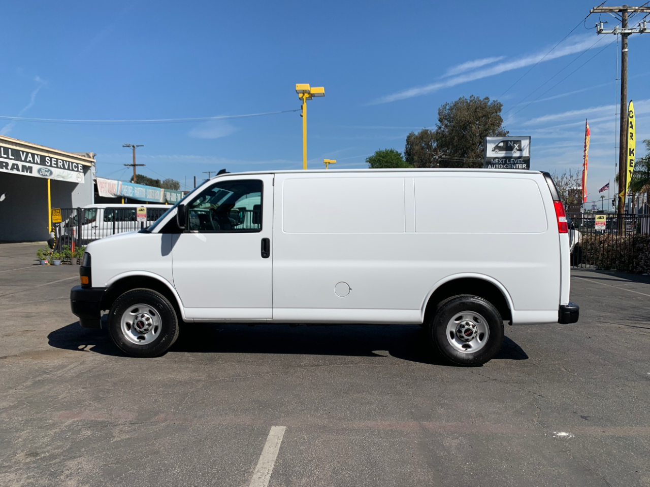 GMC Savana Cargo Van RWD 2500 135" 2024