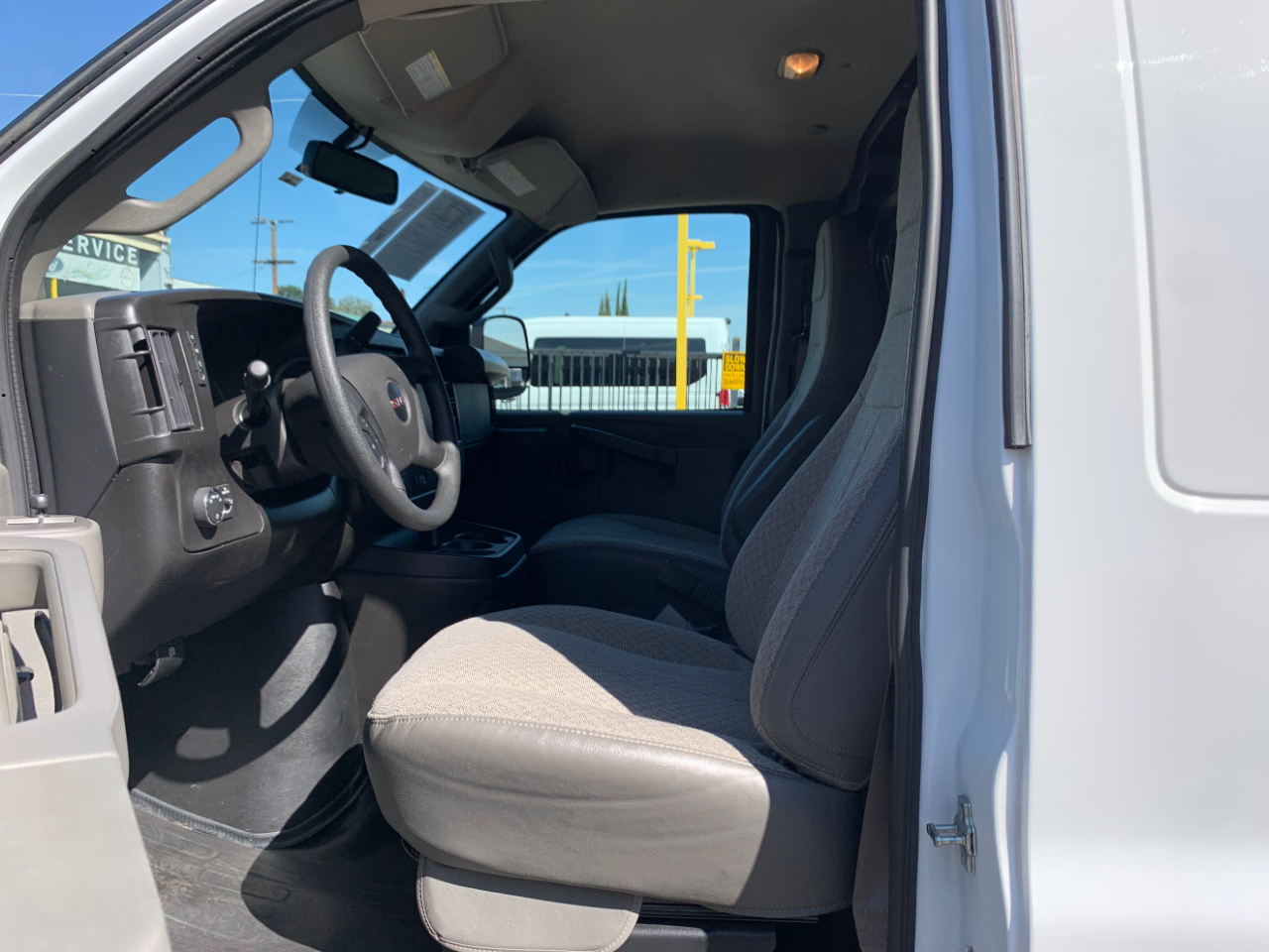 GMC Savana Cargo Van RWD 2500 135" 2024