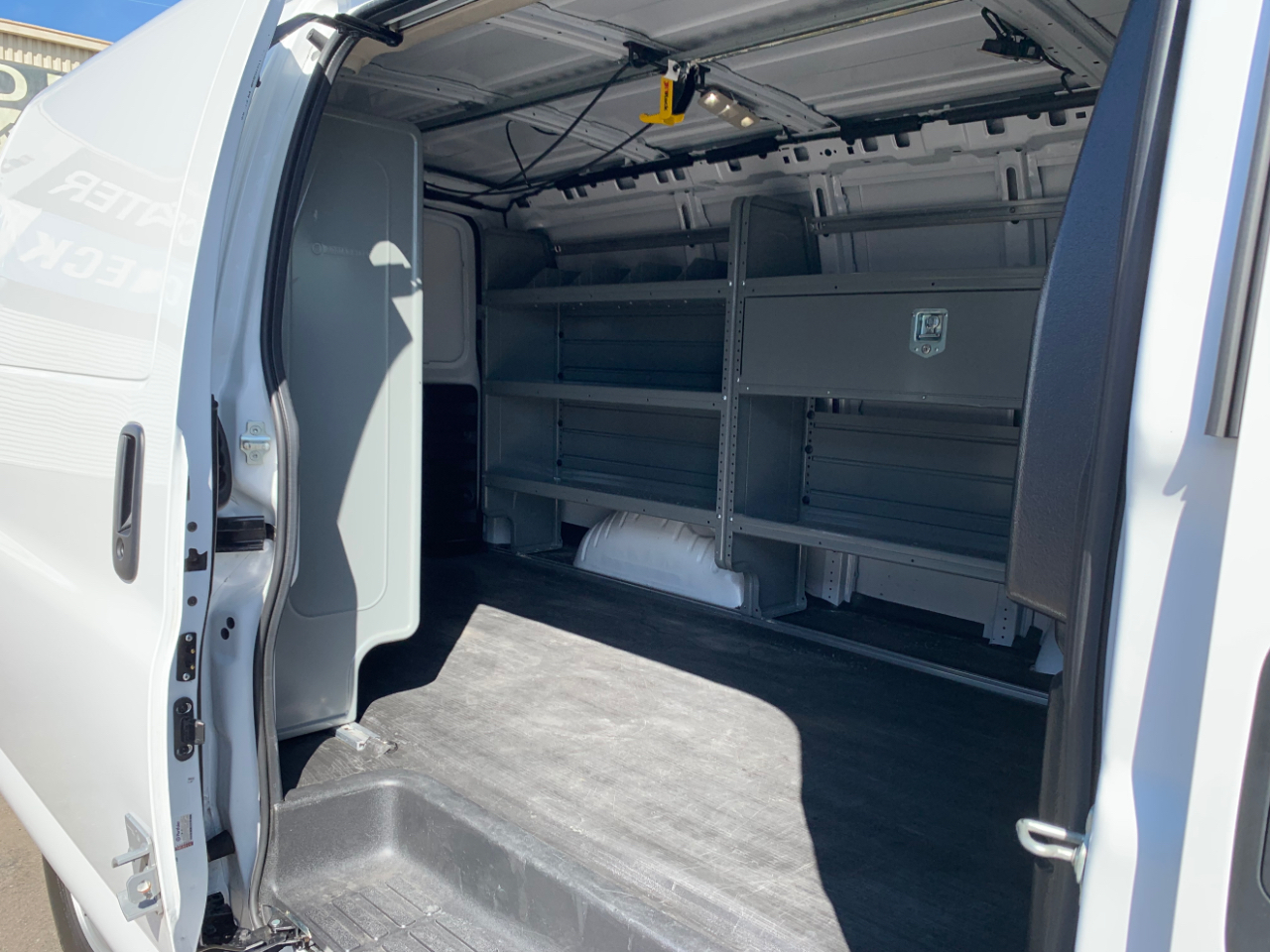 GMC Savana Cargo Van RWD 2500 135" 2024