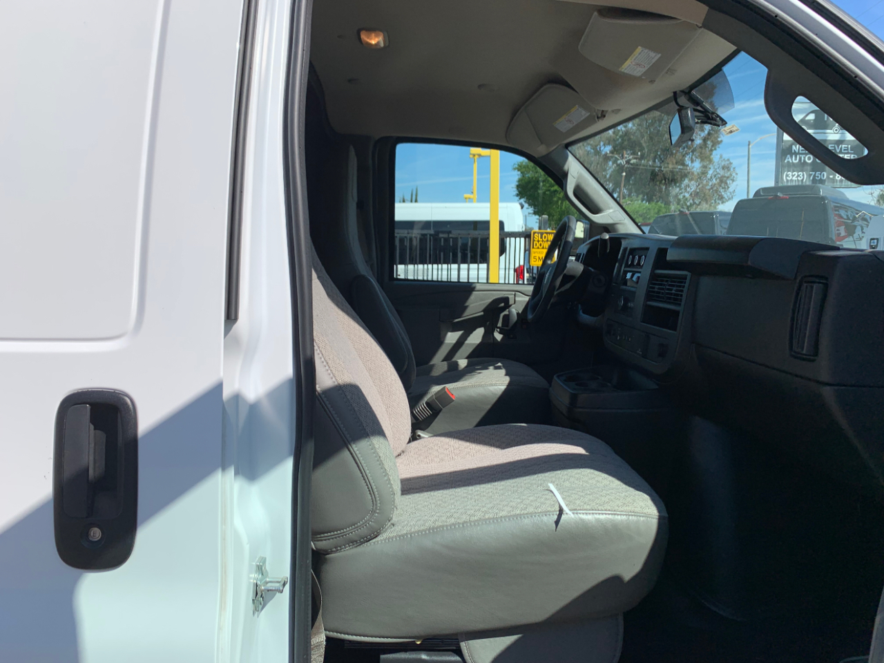 GMC Savana Cargo Van RWD 2500 135" 2024