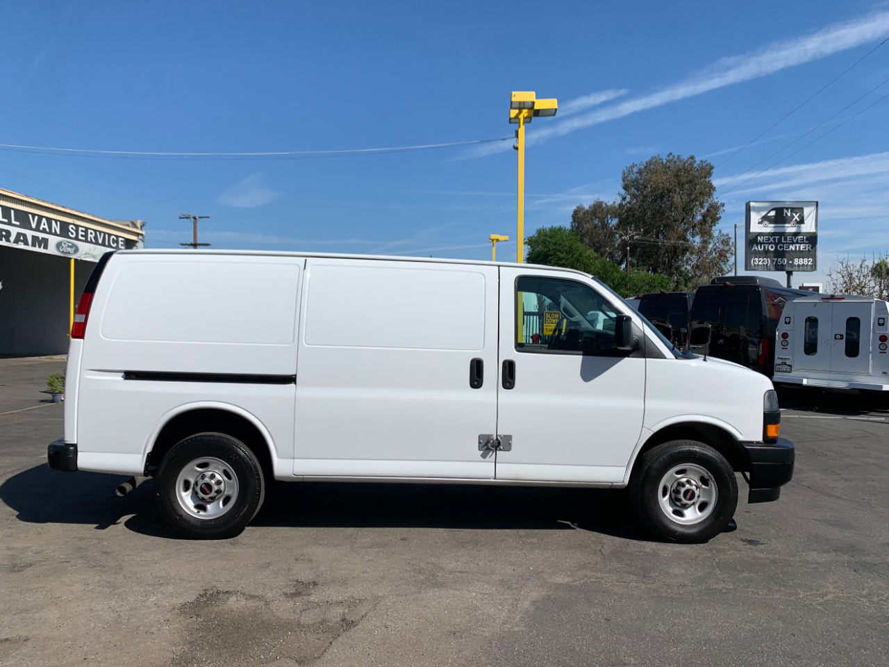 GMC Savana Cargo Van RWD 2500 135" 2024