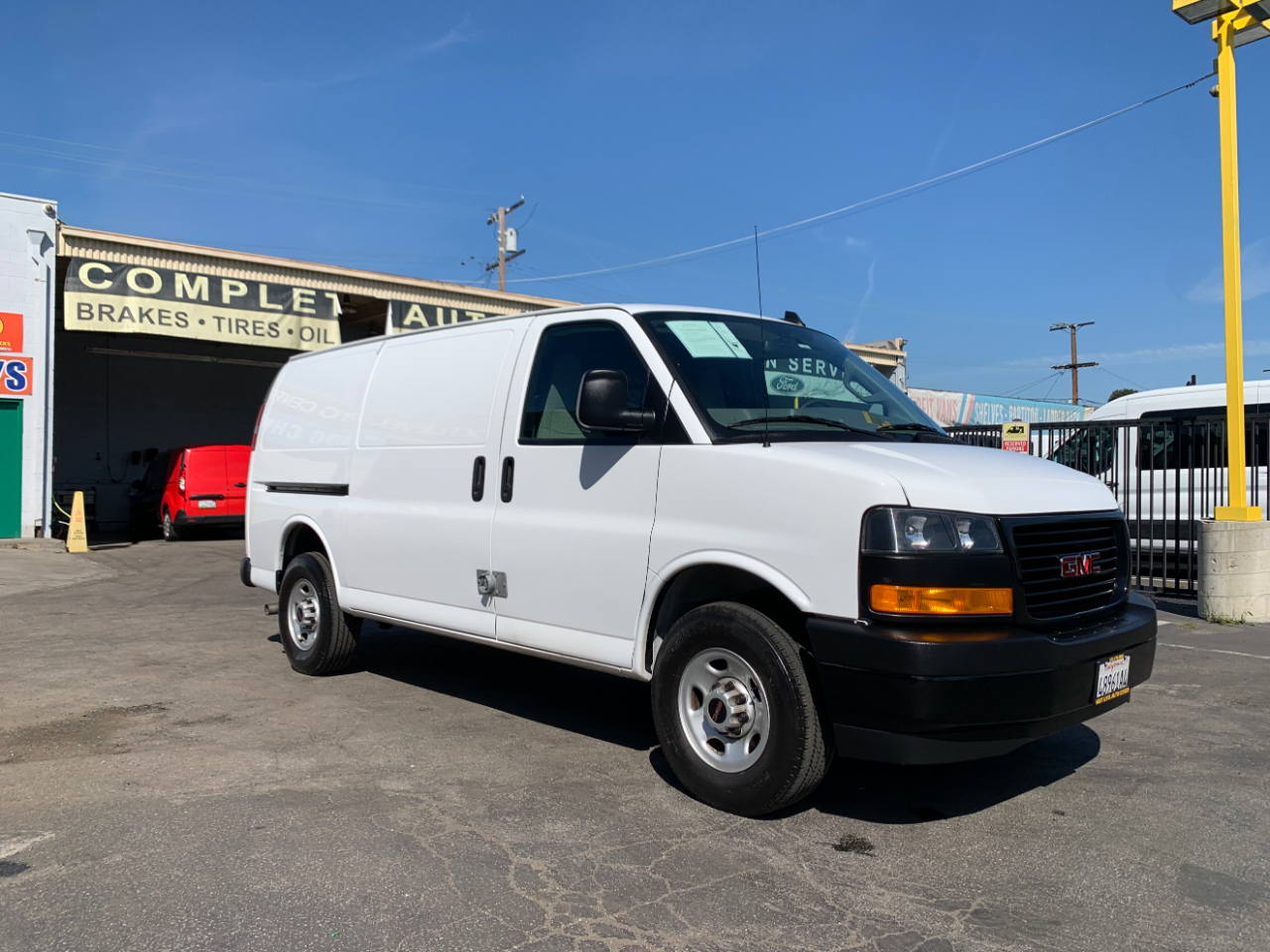 GMC Savana Cargo Van RWD 2500 135" 2024
