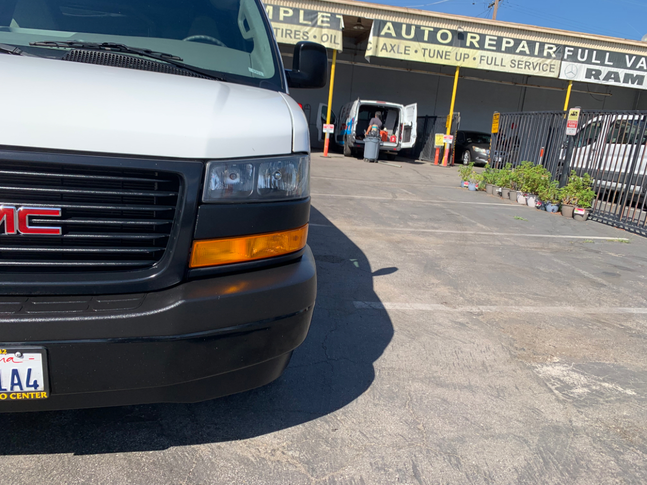 GMC Savana Cargo Van RWD 2500 135" 2024