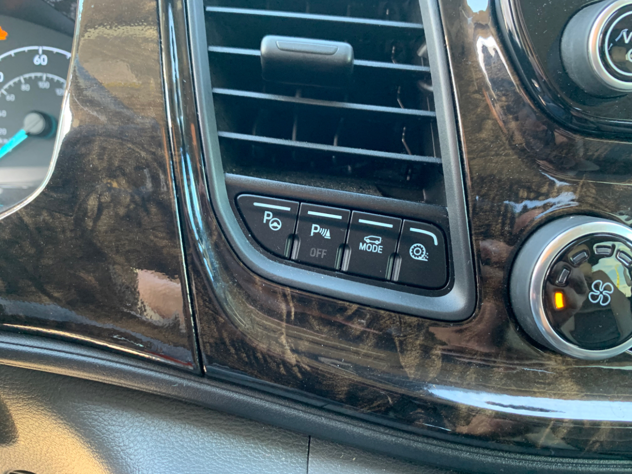 Ford Transit Cargo Van T-150 130" Low Rf 8670 GVWR RWD 2020