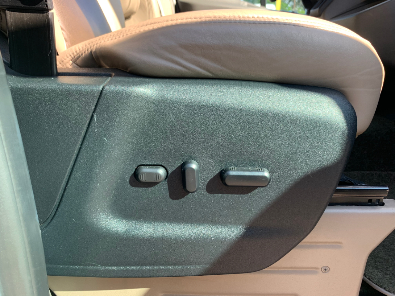 Ford Transit Cargo Van T-150 130" Low Rf 8670 GVWR RWD 2020