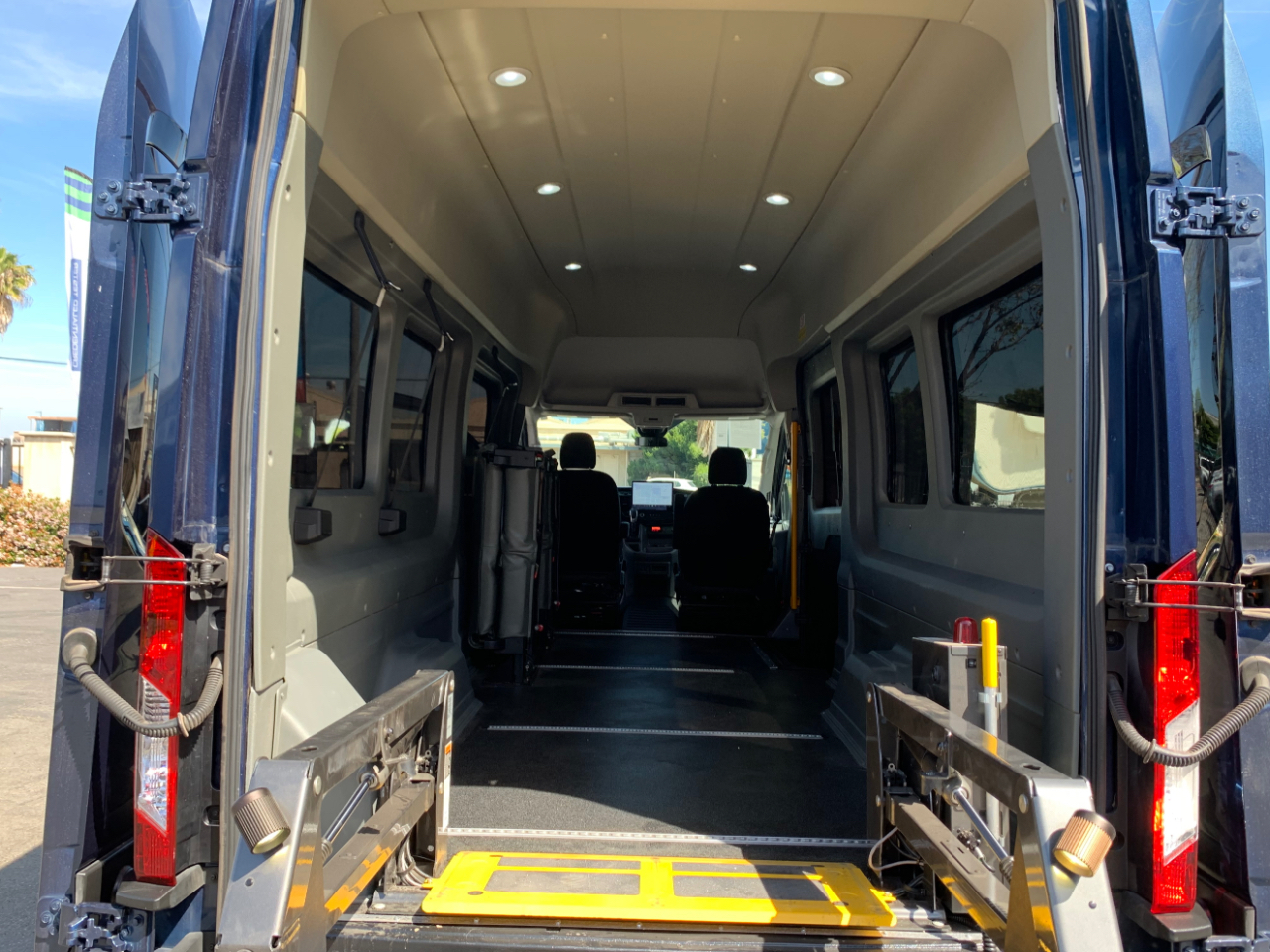 Ford Transit Cargo Van T-250 148" EL Hi Rf 9070 GVWR AWD 2022