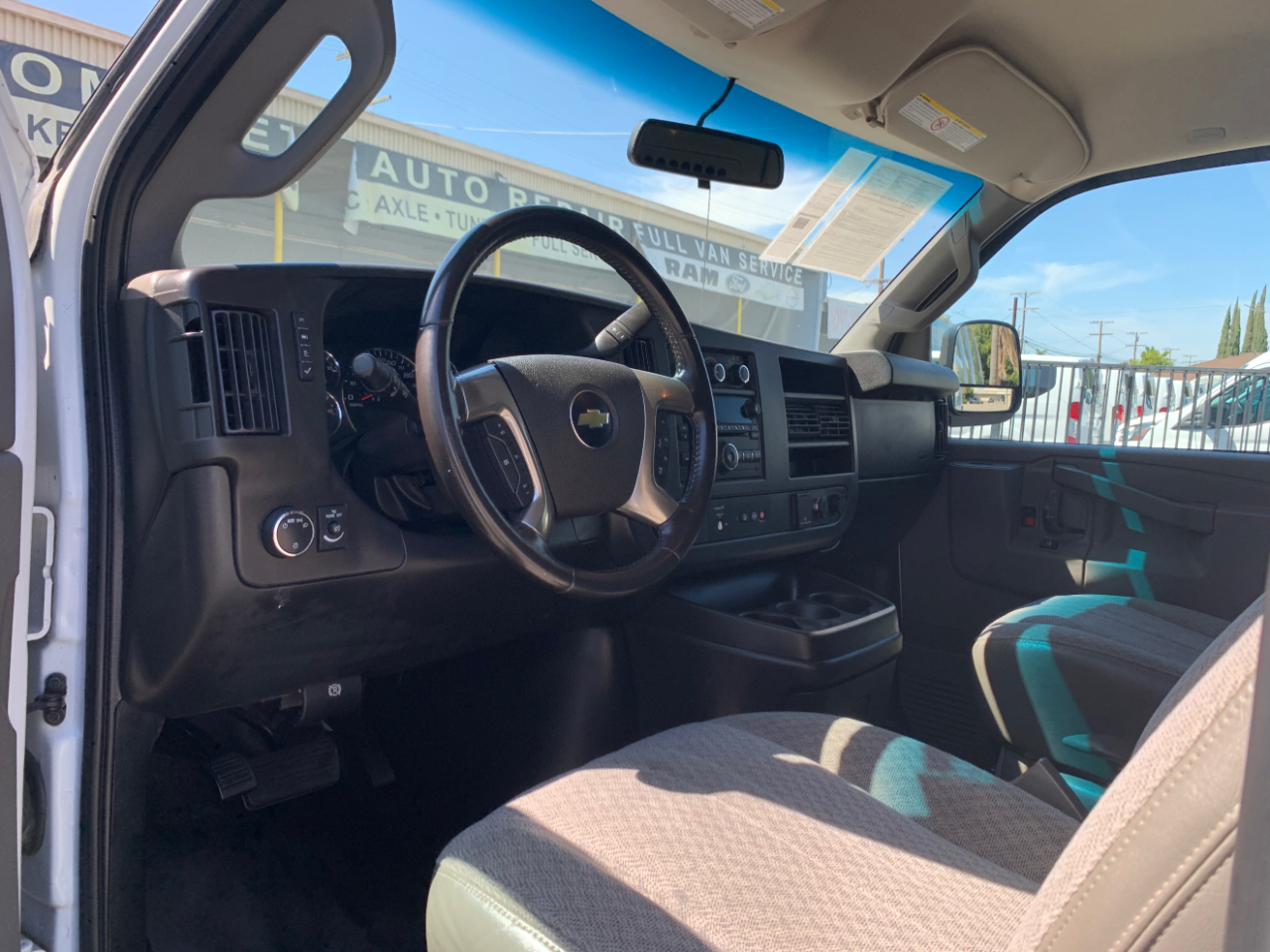 Chevrolet Express Cargo Van RWD 2500 155" 2018