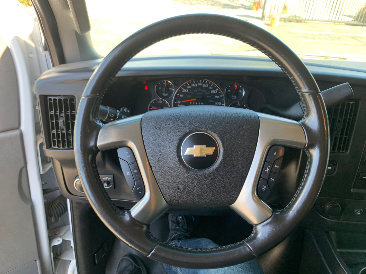 Chevrolet Express Cargo Van RWD 2500 155" 2018