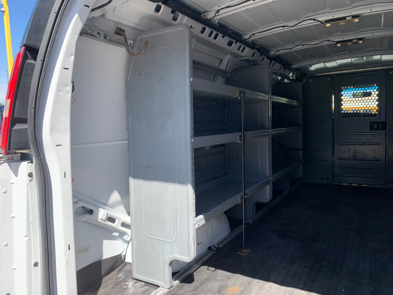 Chevrolet Express Cargo Van RWD 2500 155" 2018