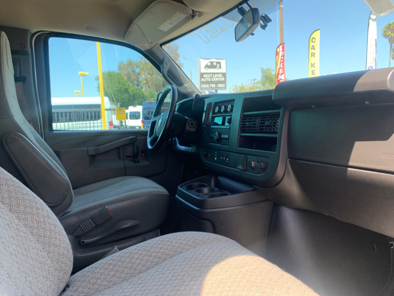 Chevrolet Express Cargo Van RWD 2500 135" 2022