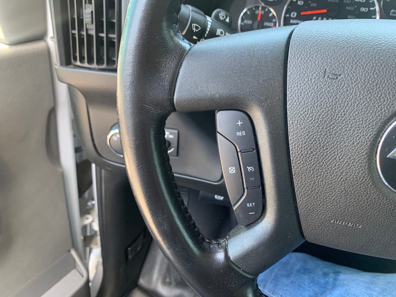 Chevrolet Express Cargo Van RWD 2500 135" 2022