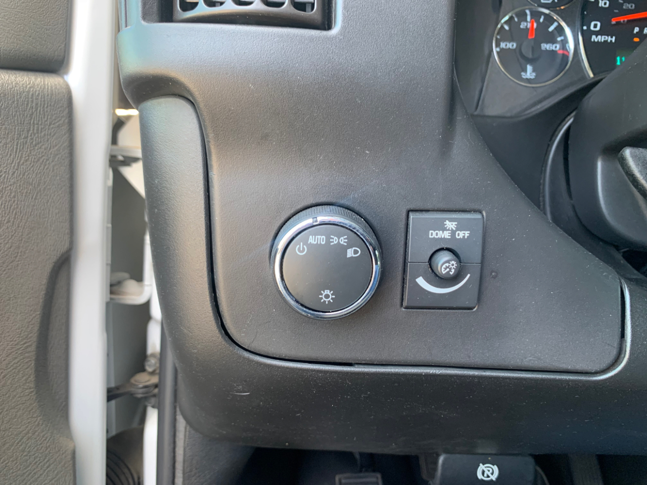 Chevrolet Express Cargo Van RWD 2500 135" 2022