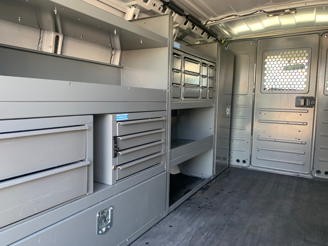 Chevrolet Express Cargo Van RWD 2500 135" 2022